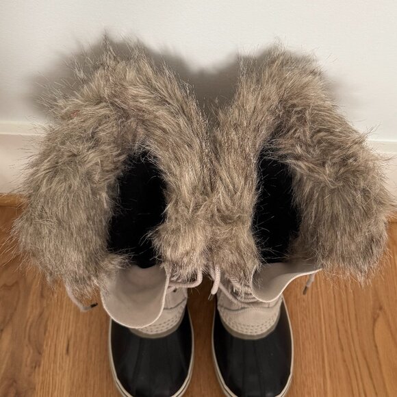 SOREL Joan of Arctic Women's Waterproof Winter Boots - Picture 7 of 8
